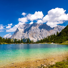 Seebensee -Blickrichtung Zugspitzmassiv