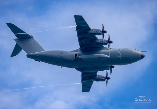 A400 Bundeswehr Fallschirmspringer ueben Wasserlandungen vor Bodman-Ludwigshafen 4